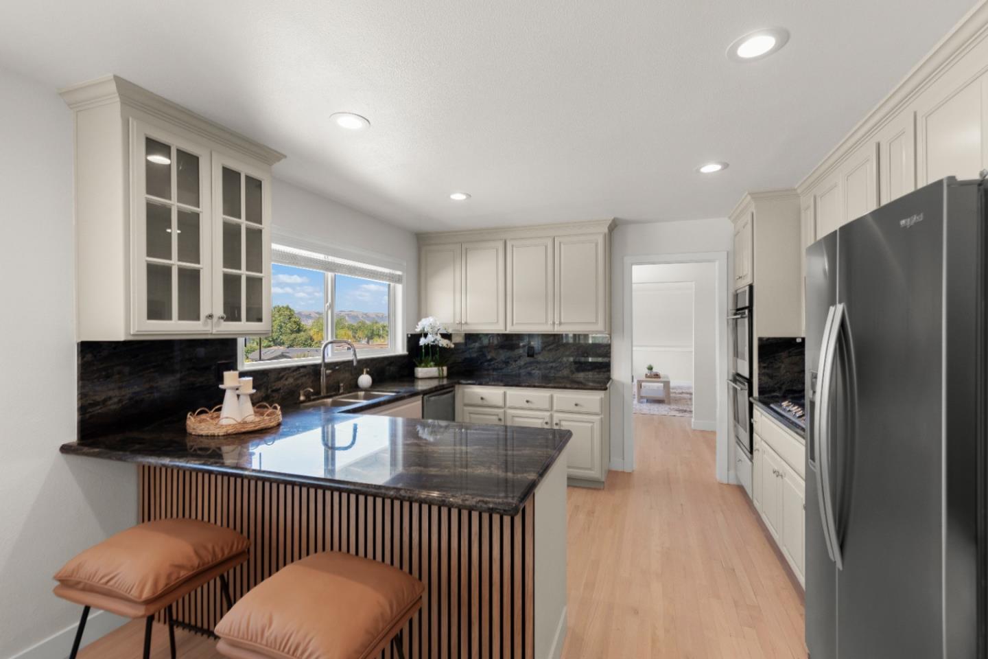 Detail Gallery Image 15 of 53 For 1590 El Dorado Dr, Gilroy,  CA 95020 - 4 Beds | 2 Baths