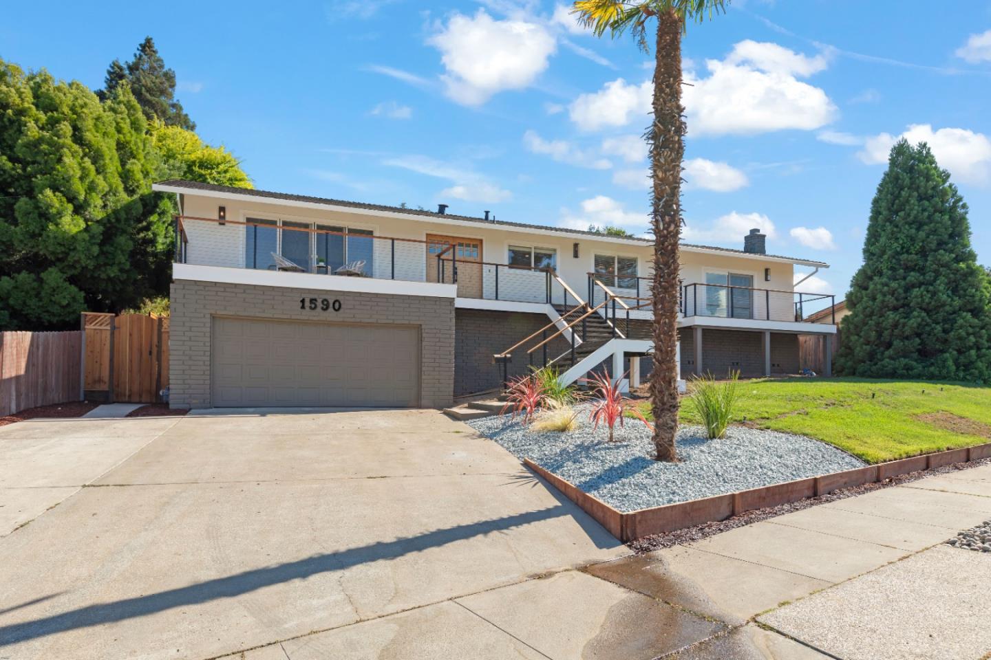 Detail Gallery Image 2 of 53 For 1590 El Dorado Dr, Gilroy,  CA 95020 - 4 Beds | 2 Baths