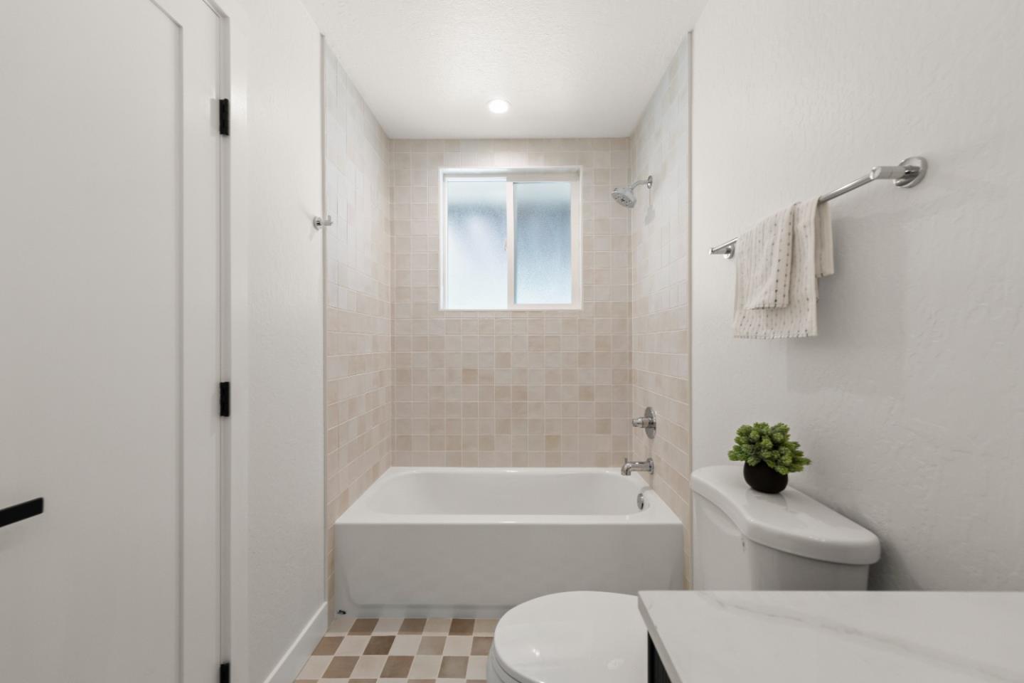 Detail Gallery Image 27 of 53 For 1590 El Dorado Dr, Gilroy,  CA 95020 - 4 Beds | 2 Baths