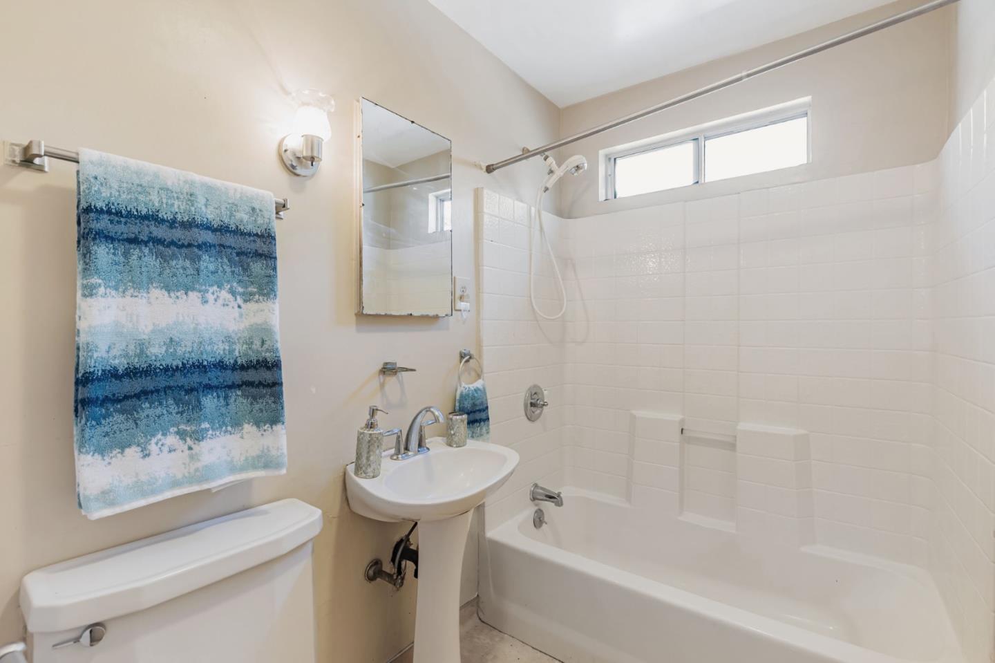 Detail Gallery Image 17 of 29 For 330 Hull Ave, San Jose,  CA 95125 - 2 Beds | 1 Baths