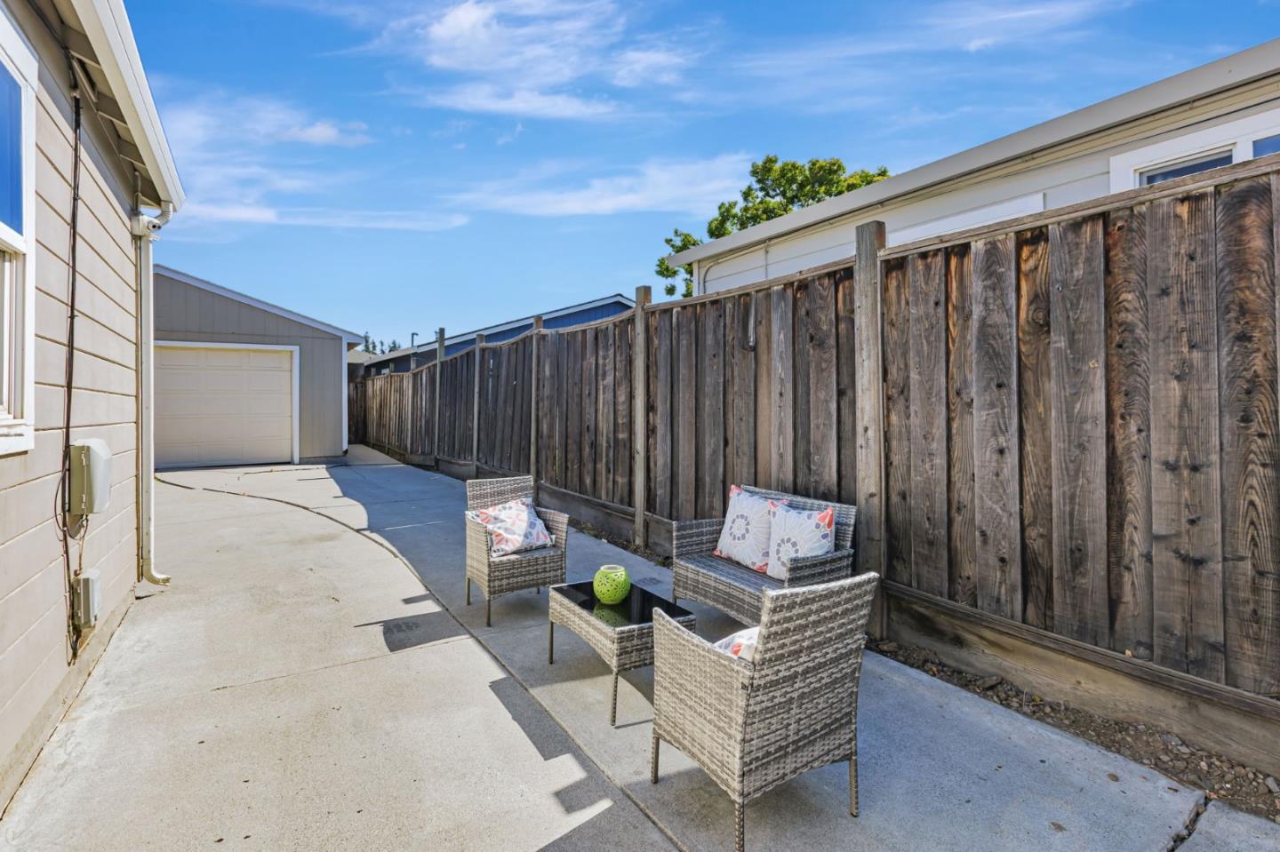 Detail Gallery Image 22 of 29 For 330 Hull Ave, San Jose,  CA 95125 - 2 Beds | 1 Baths