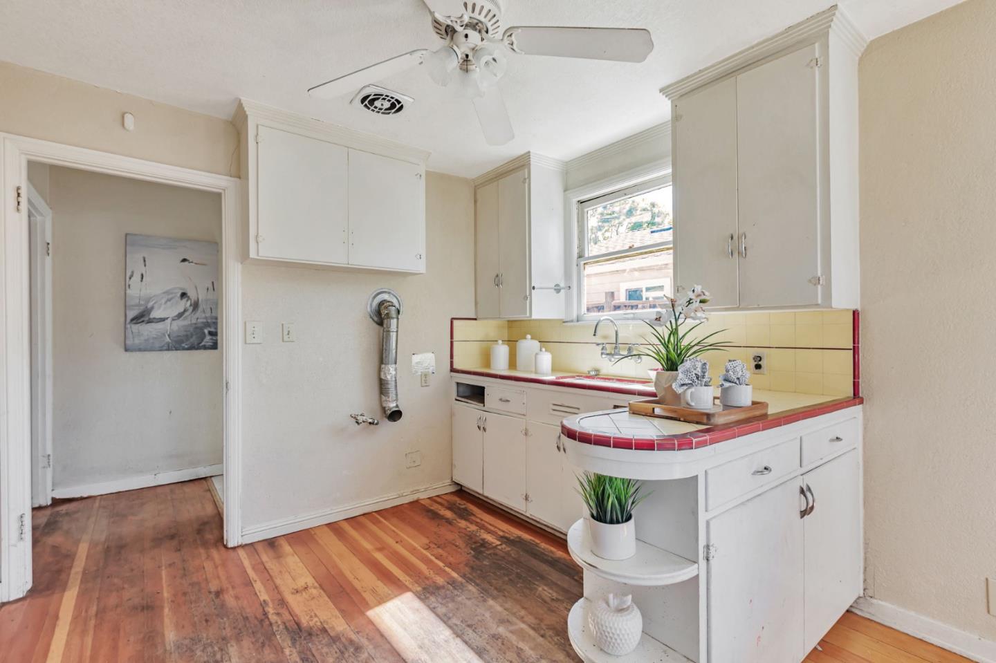 Detail Gallery Image 7 of 29 For 330 Hull Ave, San Jose,  CA 95125 - 2 Beds | 1 Baths