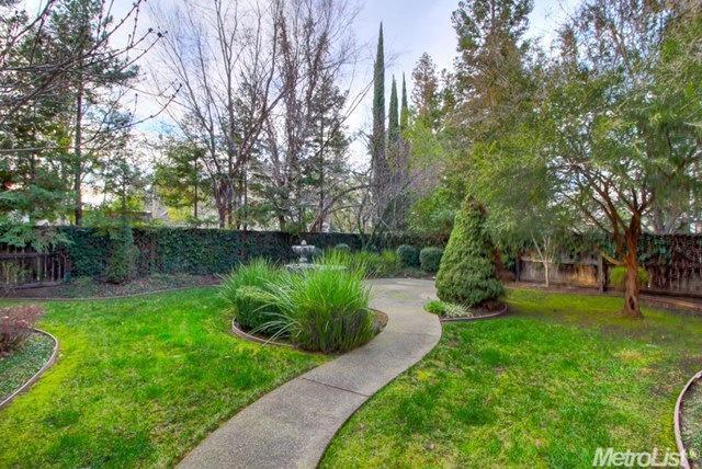 Detail Gallery Image 13 of 13 For 3520 Emerson Dr, Roseville,  CA 95661 - 3 Beds | 2/1 Baths