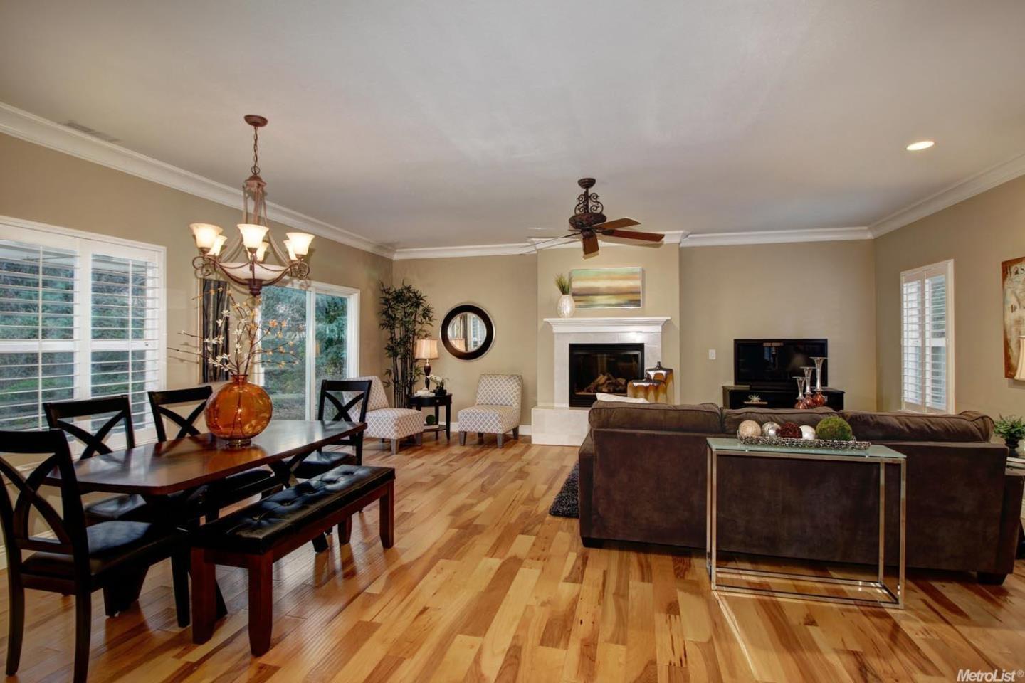 Detail Gallery Image 7 of 13 For 3520 Emerson Dr, Roseville,  CA 95661 - 3 Beds | 2/1 Baths