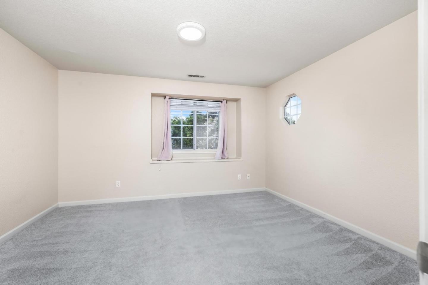 Detail Gallery Image 24 of 31 For 1500 Scenic Dr #18,  Modesto,  CA 95355 - 3 Beds | 2/1 Baths