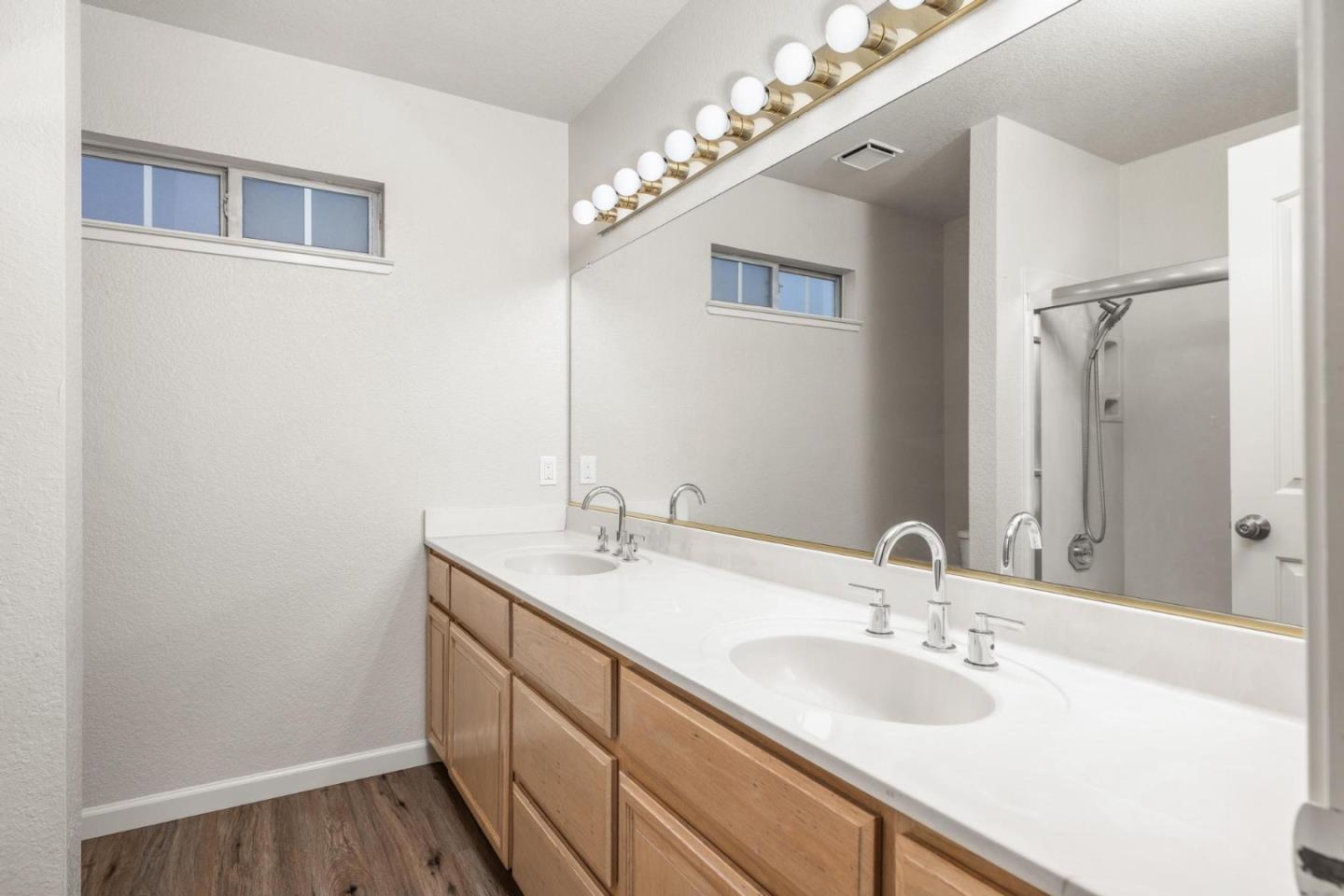 Detail Gallery Image 25 of 31 For 1500 Scenic Dr #18,  Modesto,  CA 95355 - 3 Beds | 2/1 Baths