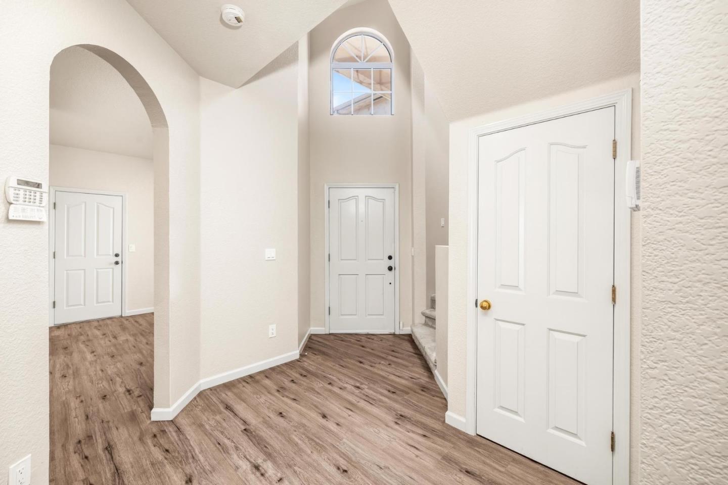 Detail Gallery Image 5 of 31 For 1500 Scenic Dr #18,  Modesto,  CA 95355 - 3 Beds | 2/1 Baths