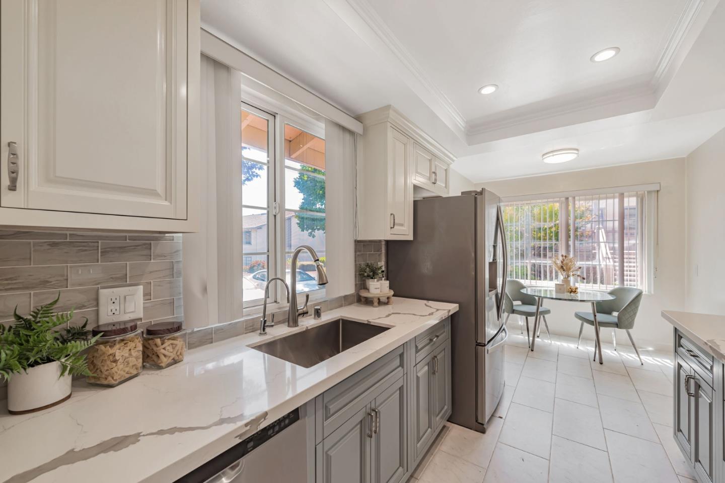 Detail Gallery Image 10 of 34 For 5090 Cribari Pl, San Jose,  CA 95135 - 2 Beds | 2 Baths