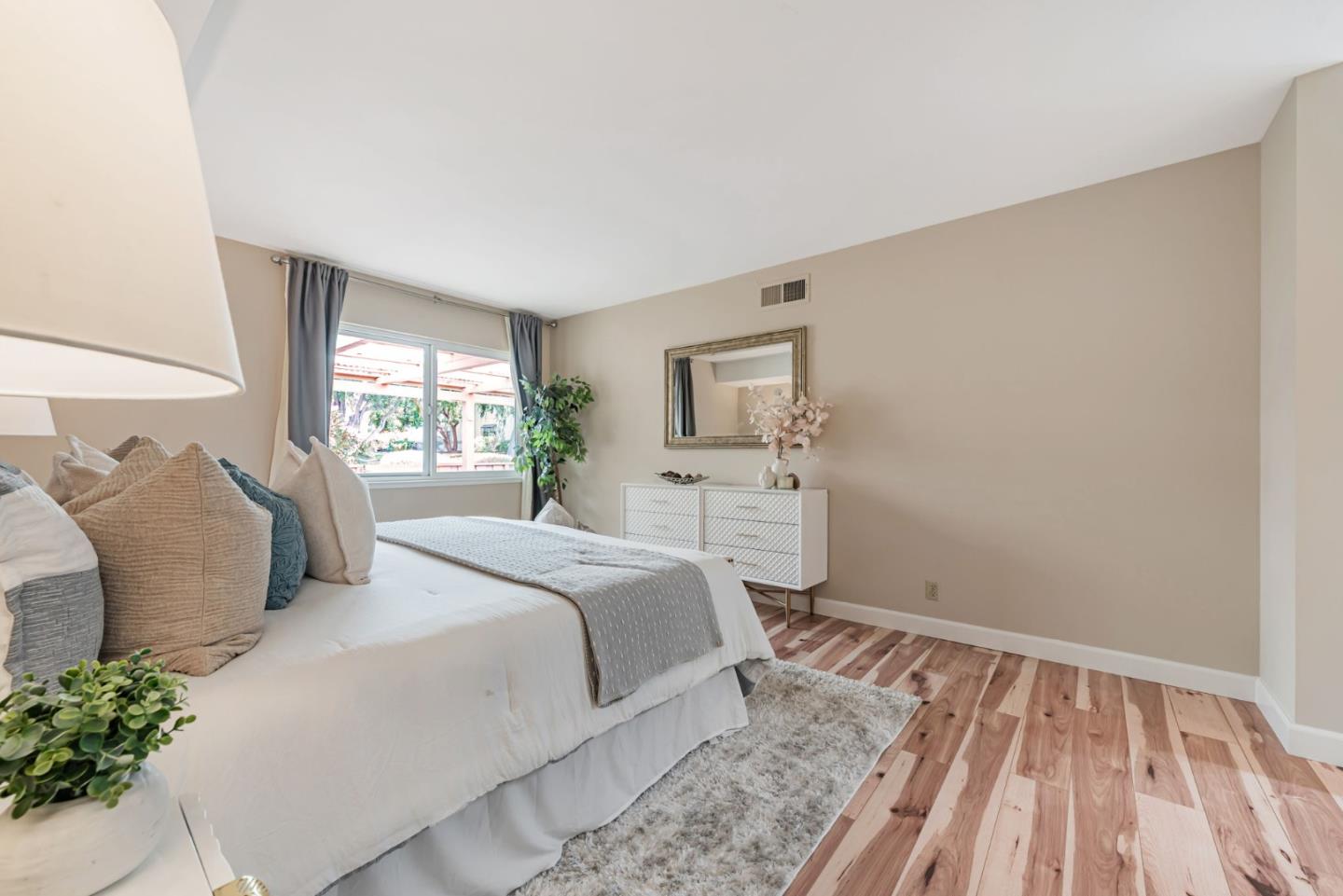 Detail Gallery Image 18 of 34 For 5090 Cribari Pl, San Jose,  CA 95135 - 2 Beds | 2 Baths