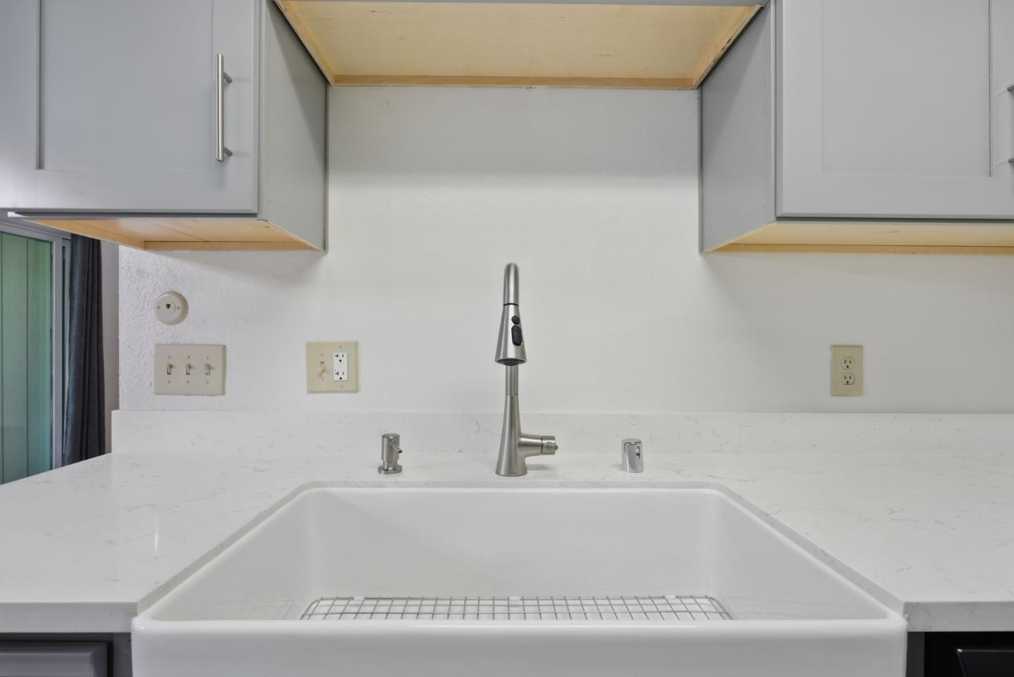 Detail Gallery Image 8 of 28 For 940 Kiely Blvd #H,  Santa Clara,  CA 95051 - 2 Beds | 1 Baths