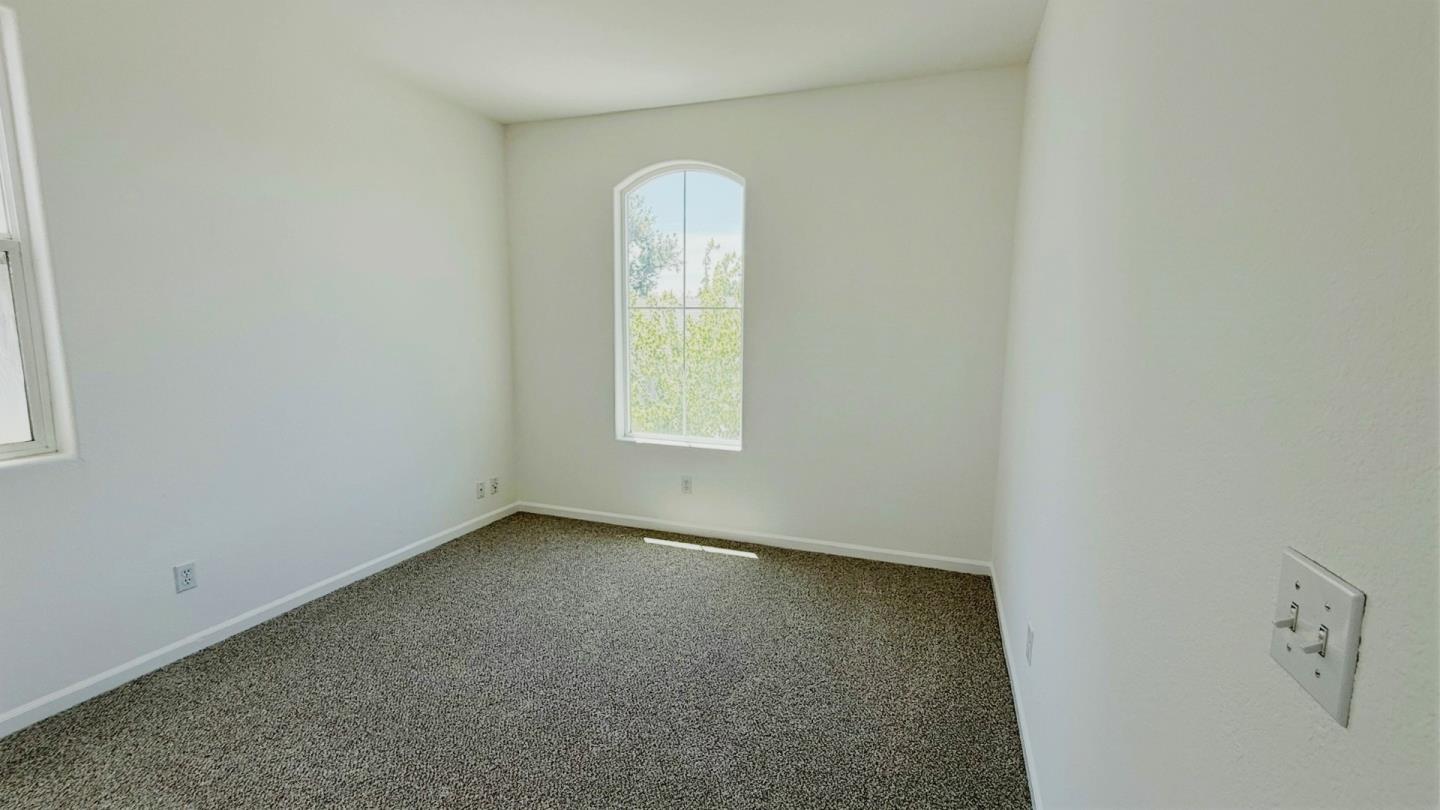 Detail Gallery Image 13 of 18 For 5906 Caddington Way, Sacramento,  CA 95835 - 3 Beds | 2/1 Baths