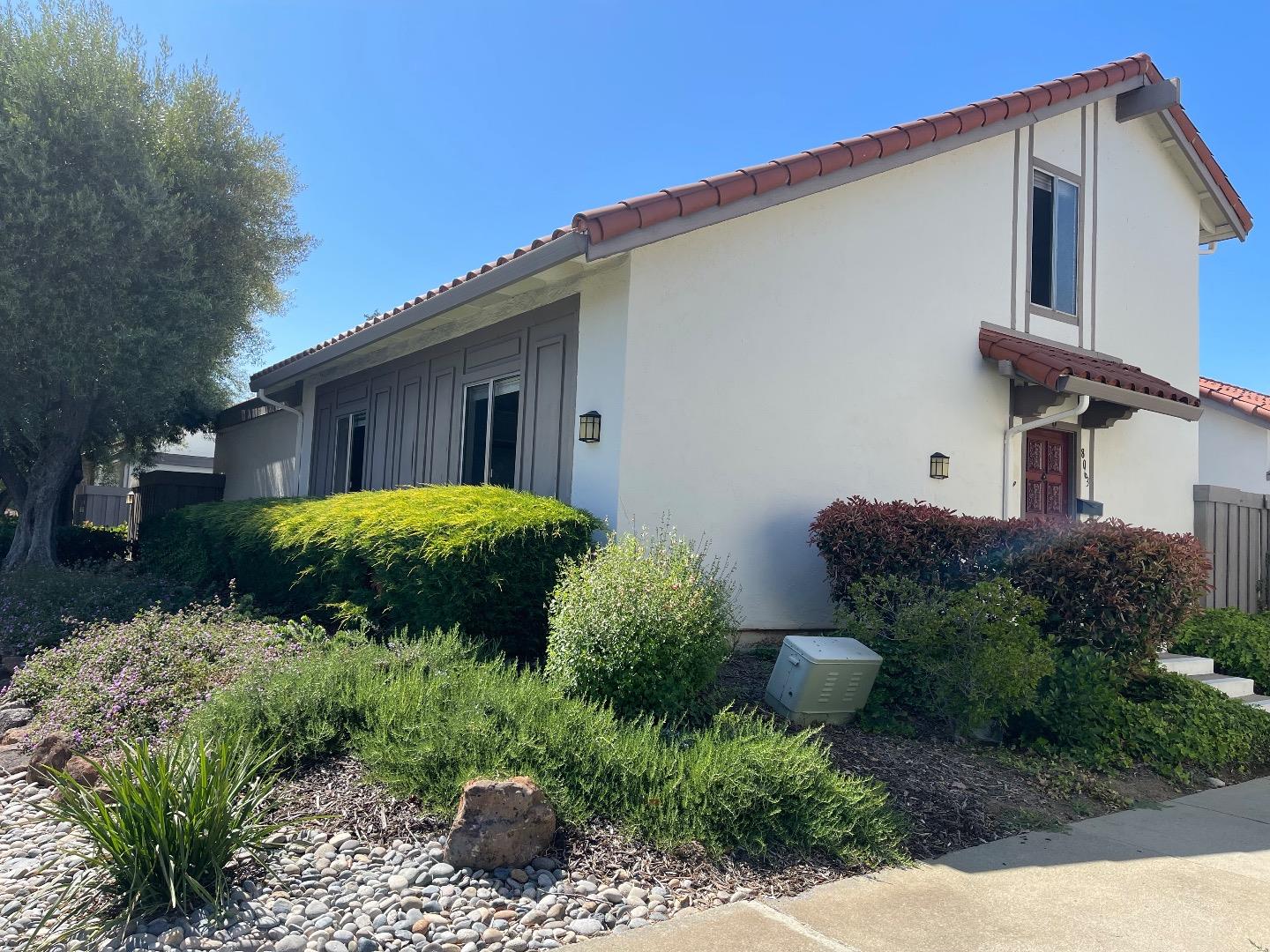 Detail Gallery Image 19 of 21 For 8063 Park Villa Cir, Cupertino,  CA 95014 - 3 Beds | 2 Baths