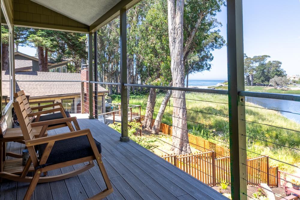 Detail Gallery Image 18 of 69 For 143 Moran Way, Santa Cruz,  CA 95062 - 3 Beds | 2 Baths
