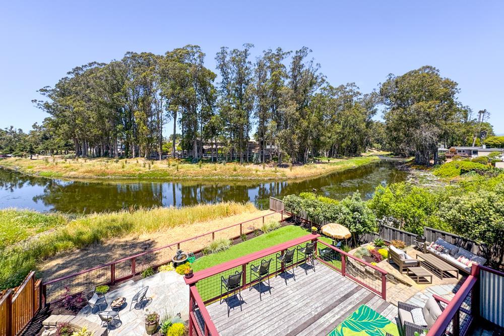 Detail Gallery Image 60 of 69 For 143 Moran Way, Santa Cruz,  CA 95062 - 3 Beds | 2 Baths