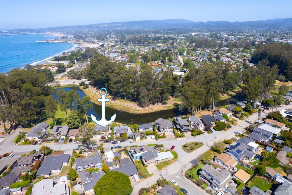 Detail Gallery Image 62 of 69 For 143 Moran Way, Santa Cruz,  CA 95062 - 3 Beds | 2 Baths