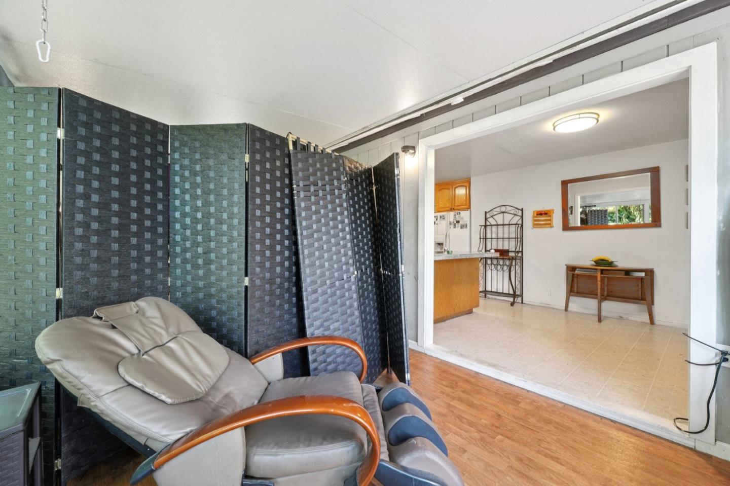 Detail Gallery Image 17 of 32 For 2401 Somerset Ave, Castro Valley,  CA 94546 - 4 Beds | 3 Baths