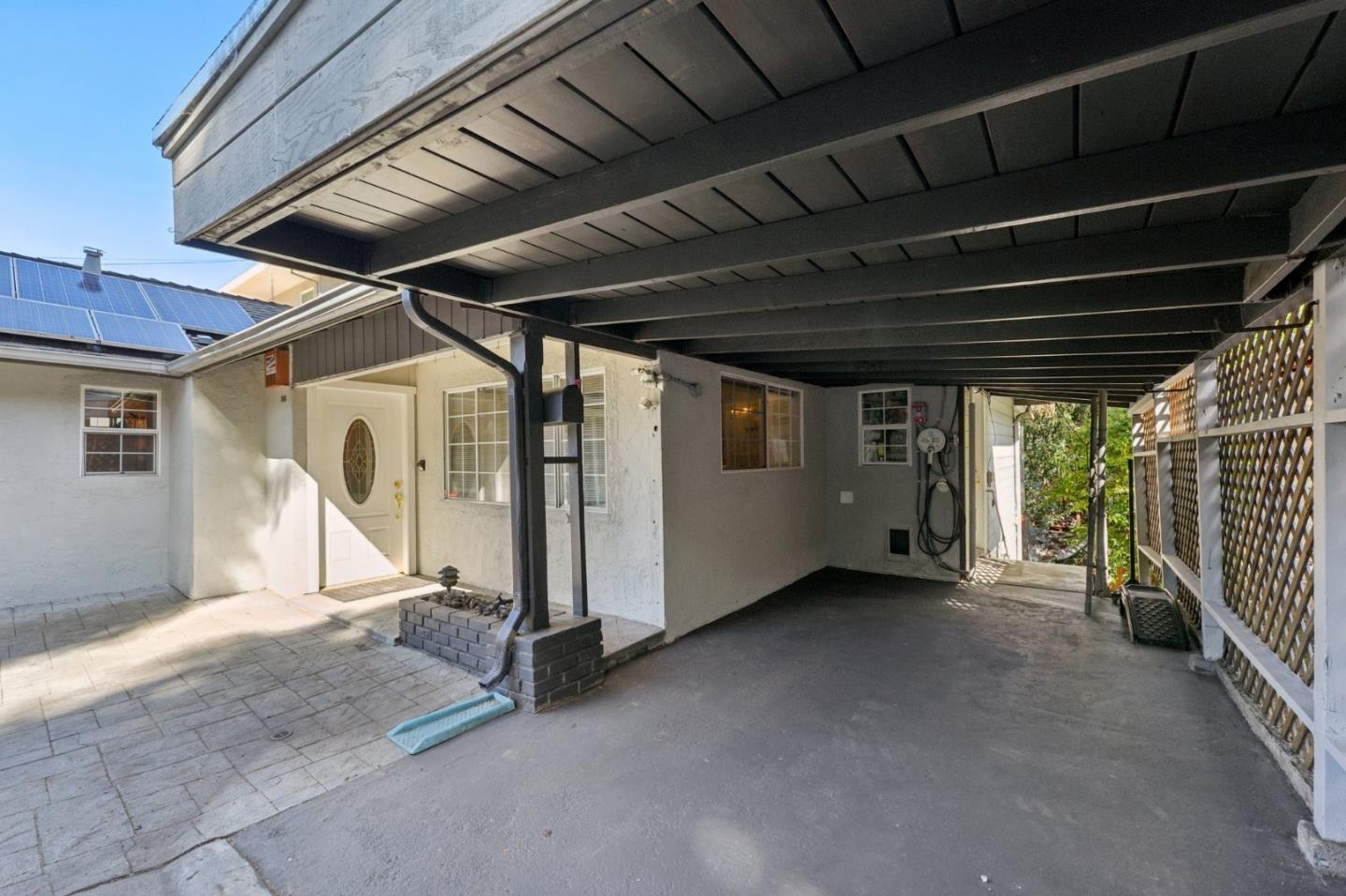 Detail Gallery Image 2 of 32 For 2401 Somerset Ave, Castro Valley,  CA 94546 - 4 Beds | 3 Baths