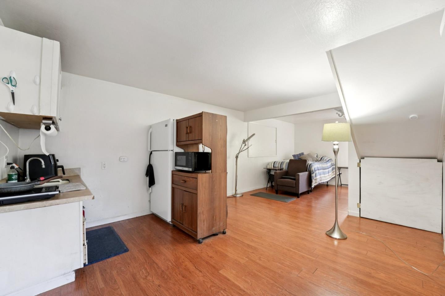 Detail Gallery Image 20 of 32 For 2401 Somerset Ave, Castro Valley,  CA 94546 - 4 Beds | 3 Baths