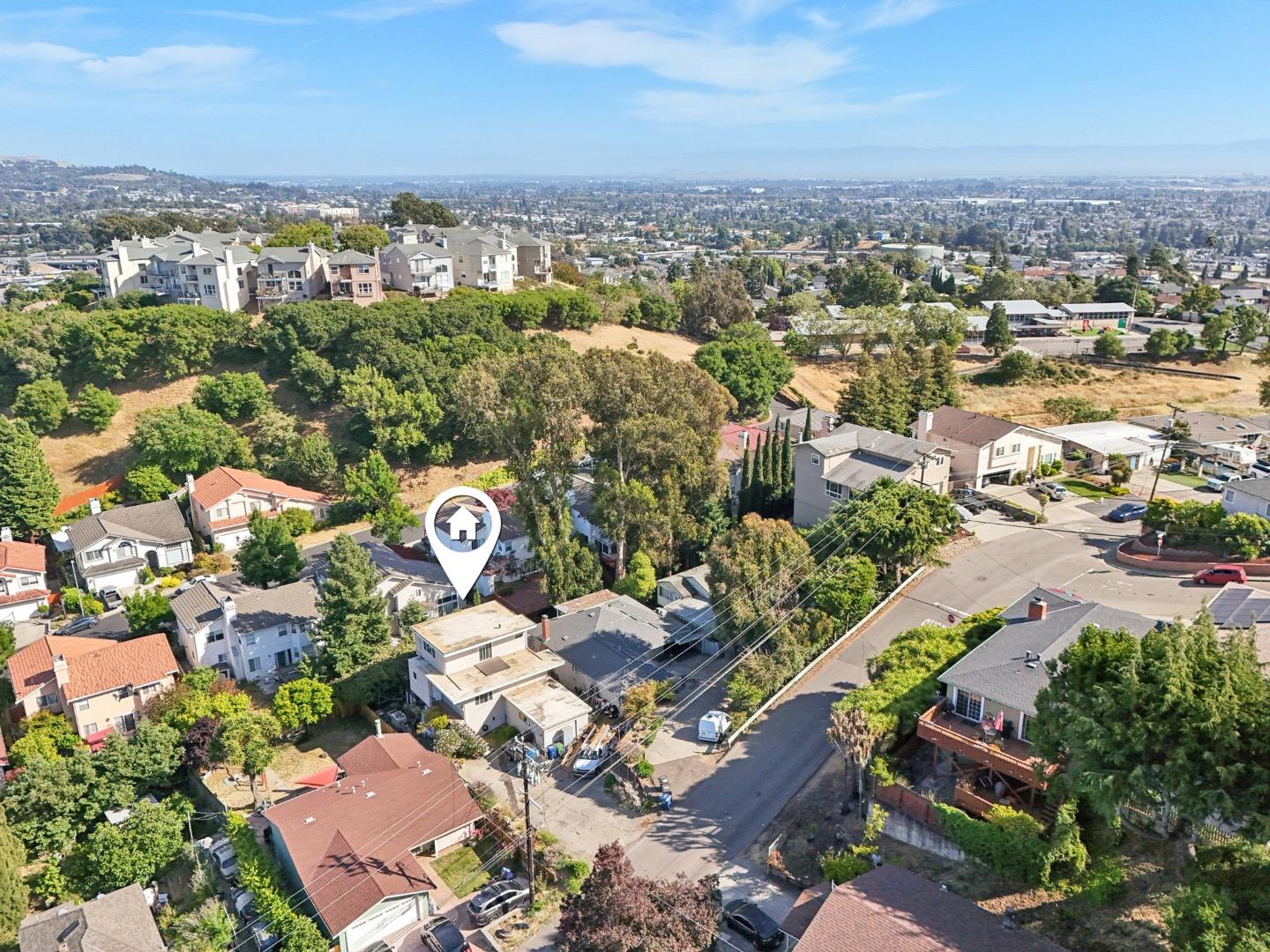 Detail Gallery Image 29 of 32 For 2401 Somerset Ave, Castro Valley,  CA 94546 - 4 Beds | 3 Baths