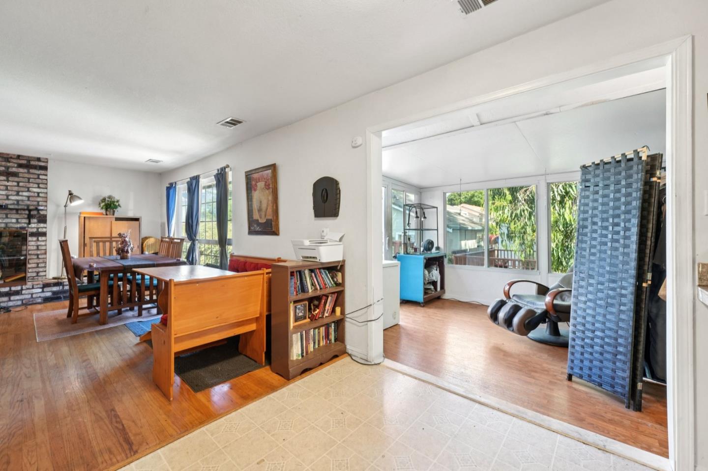 Detail Gallery Image 6 of 32 For 2401 Somerset Ave, Castro Valley,  CA 94546 - 4 Beds | 3 Baths