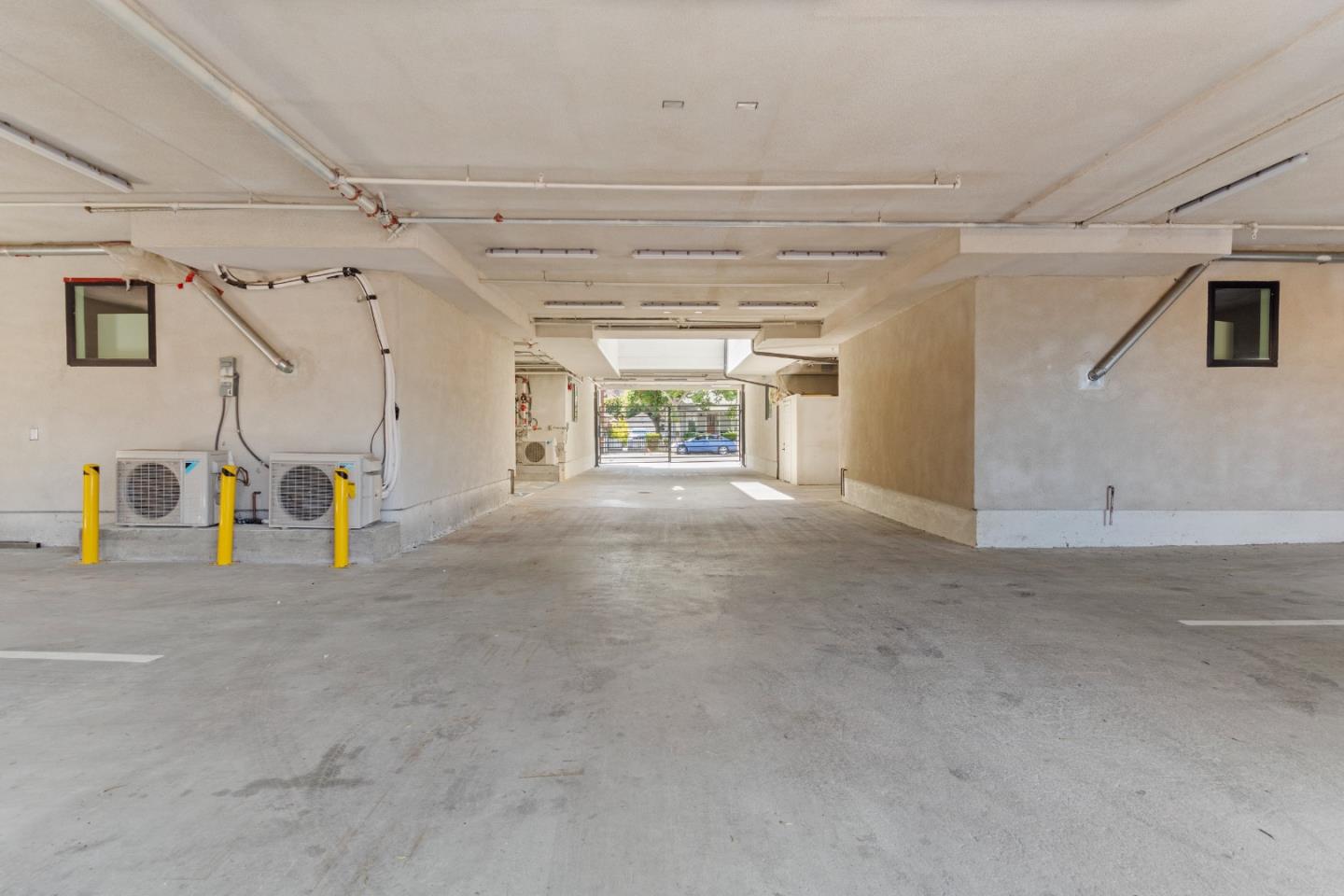 Detail Gallery Image 3 of 4 For 30 S 22nd St #2,  San Jose,  CA 95116 - 2 Beds | 2/1 Baths