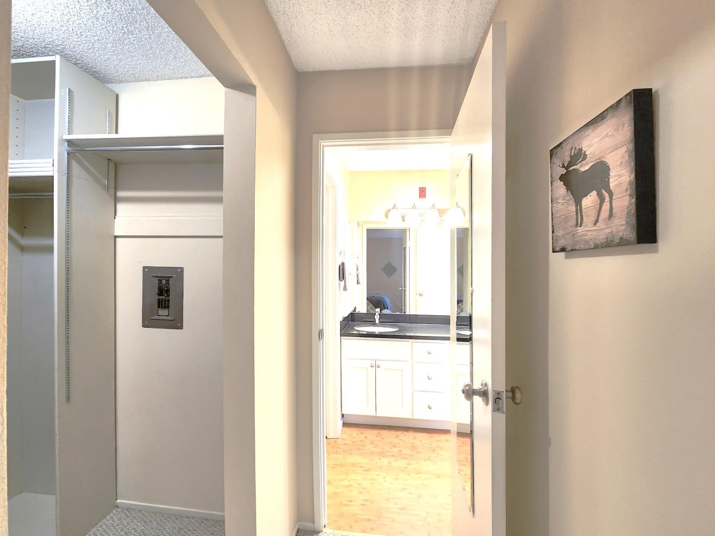 Detail Gallery Image 10 of 24 For 803 N Humboldt St #401,  San Mateo,  CA 94401 - 1 Beds | 1 Baths
