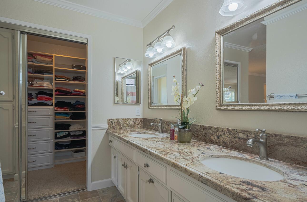 Detail Gallery Image 20 of 45 For 1121 Palo Alto Way, Salinas,  CA 93901 - 4 Beds | 2 Baths