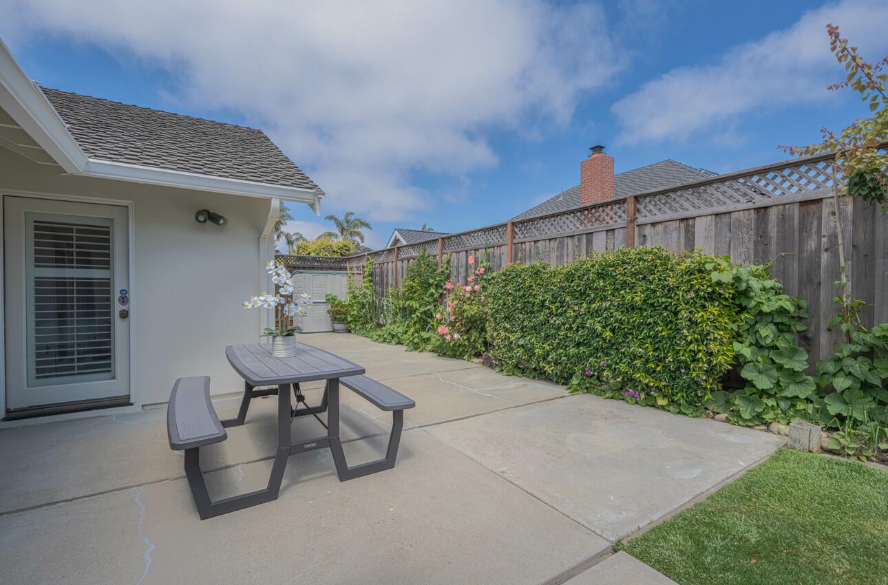Detail Gallery Image 26 of 45 For 1121 Palo Alto Way, Salinas,  CA 93901 - 4 Beds | 2 Baths