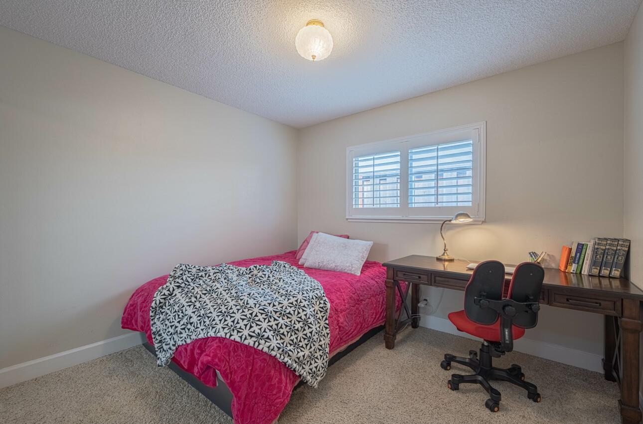 Detail Gallery Image 27 of 45 For 1121 Palo Alto Way, Salinas,  CA 93901 - 4 Beds | 2 Baths