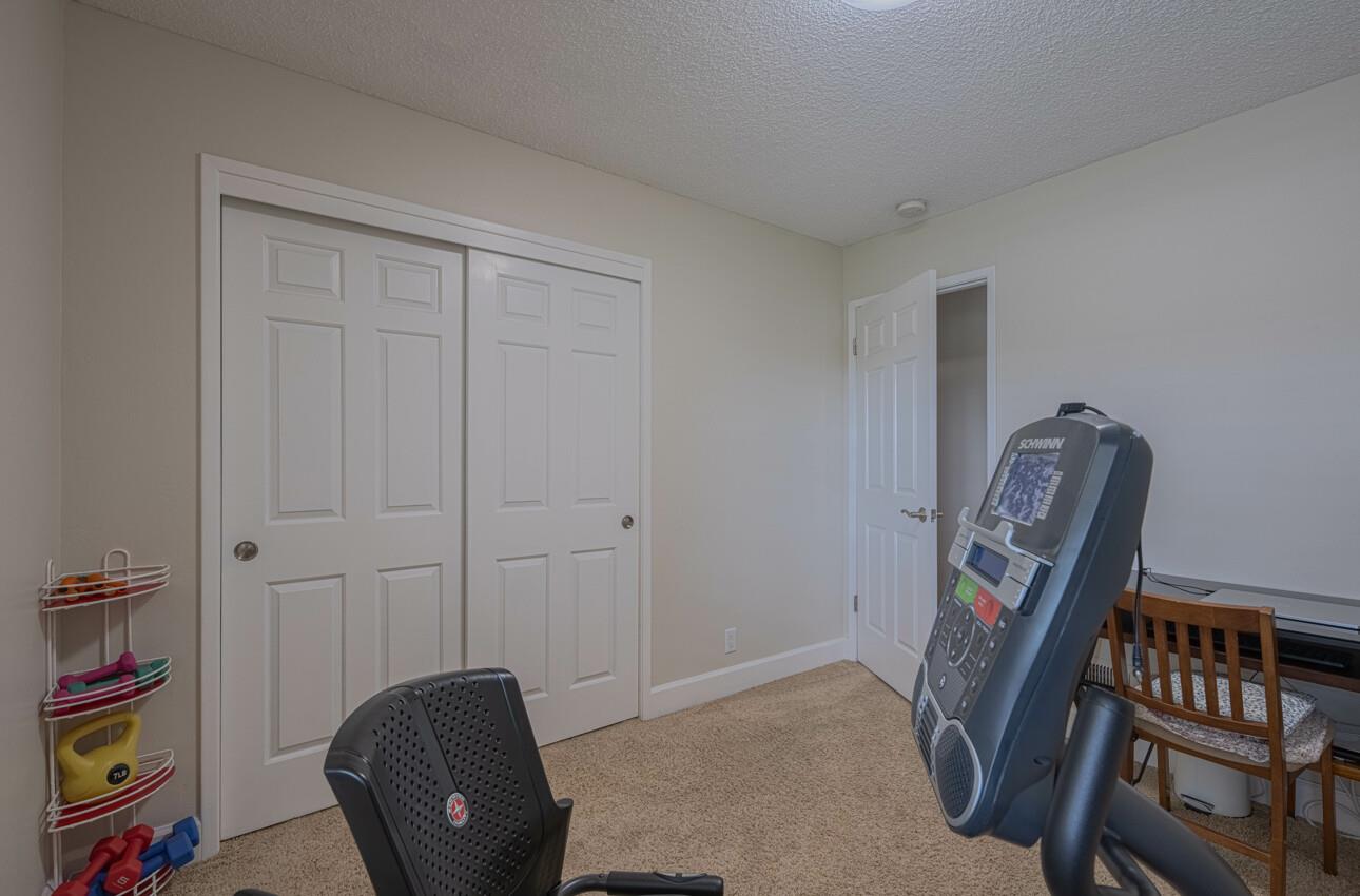 Detail Gallery Image 33 of 45 For 1121 Palo Alto Way, Salinas,  CA 93901 - 4 Beds | 2 Baths