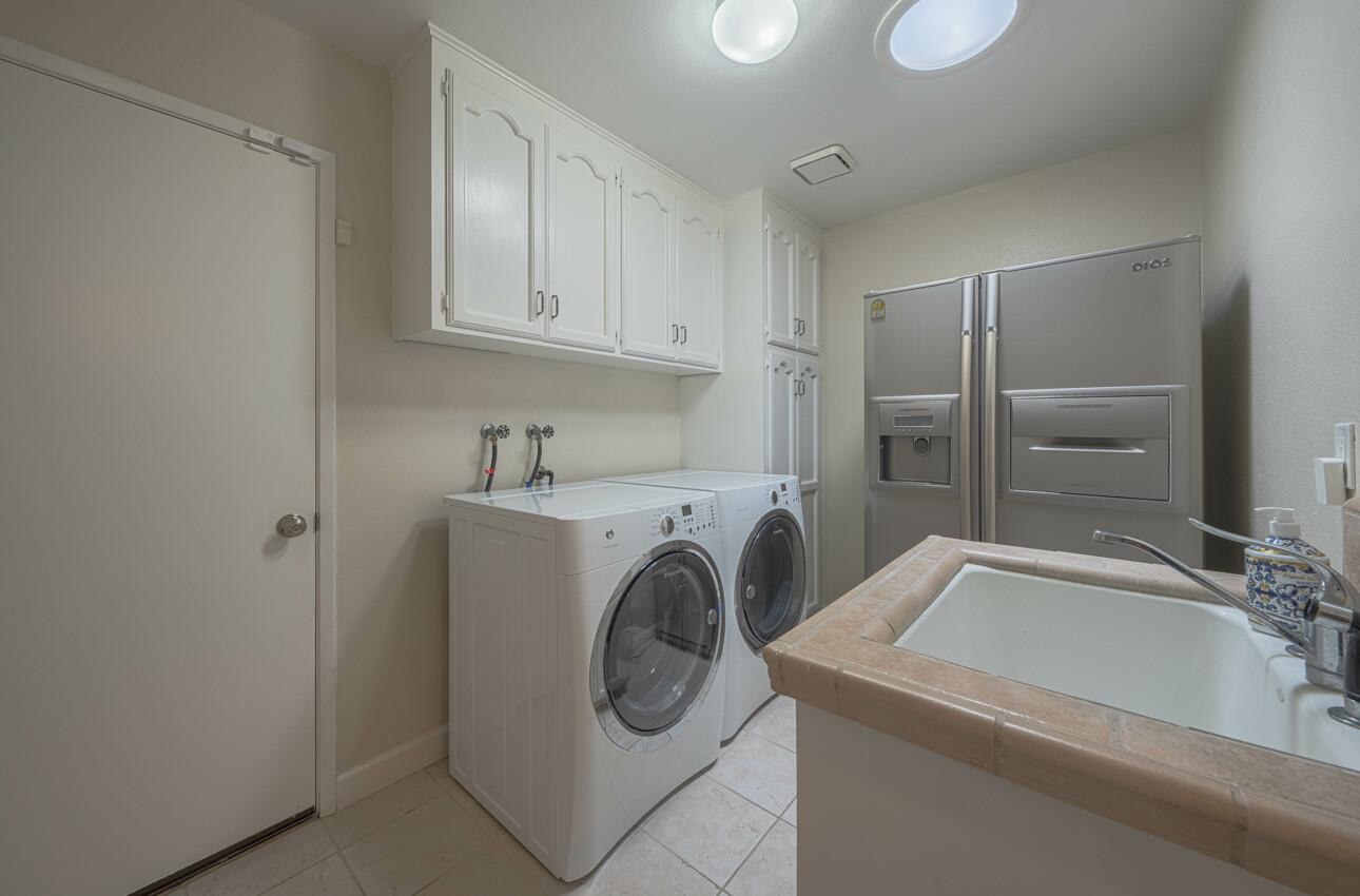 Detail Gallery Image 35 of 45 For 1121 Palo Alto Way, Salinas,  CA 93901 - 4 Beds | 2 Baths