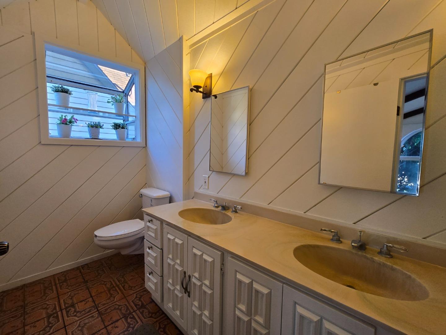 Detail Gallery Image 19 of 21 For 131 Hazel Ave, Millbrae,  CA 94030 - 5 Beds | 3/1 Baths