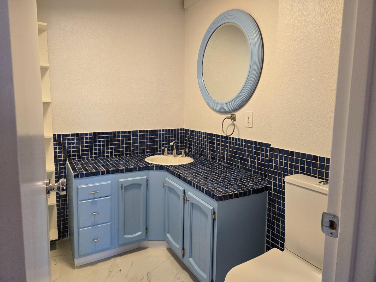 Detail Gallery Image 9 of 21 For 131 Hazel Ave, Millbrae,  CA 94030 - 5 Beds | 3/1 Baths