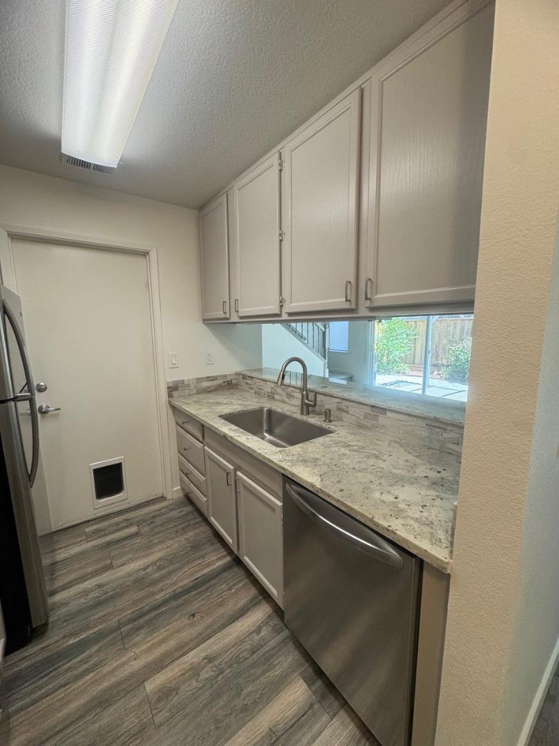 Detail Gallery Image 9 of 22 For 16706 Audrey Dr, Morgan Hill,  CA 95037 - 2 Beds | 2 Baths