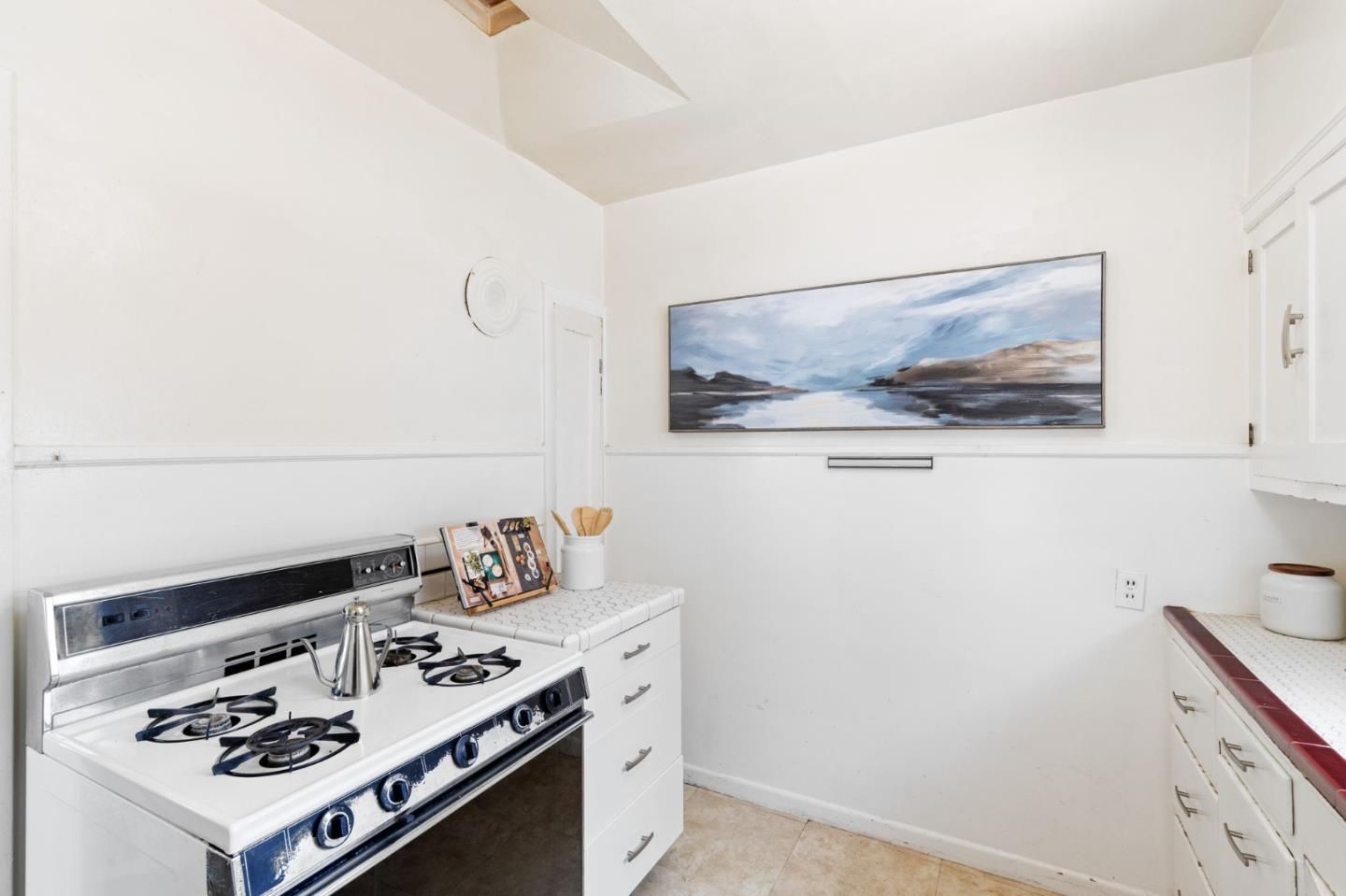 Detail Gallery Image 13 of 24 For 994 Ramona Ct, San Jose,  CA 95125 - 2 Beds | 1 Baths