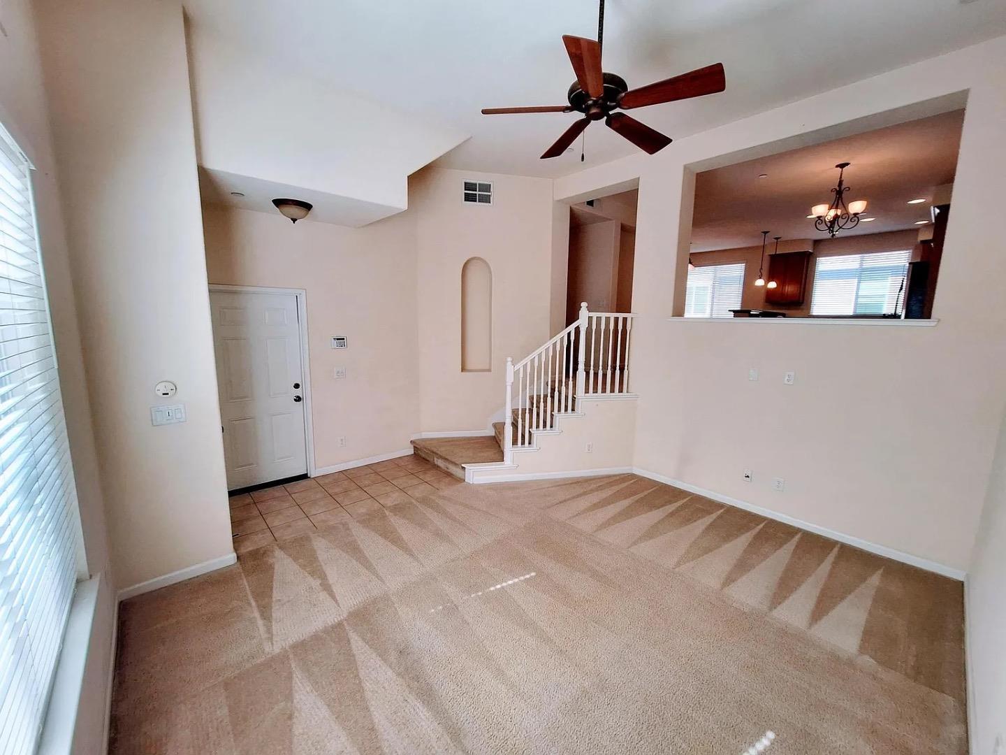 Detail Gallery Image 1 of 20 For 2580 W El Camino Ave, Sacramento,  CA 95833 - 2 Beds | 2/1 Baths