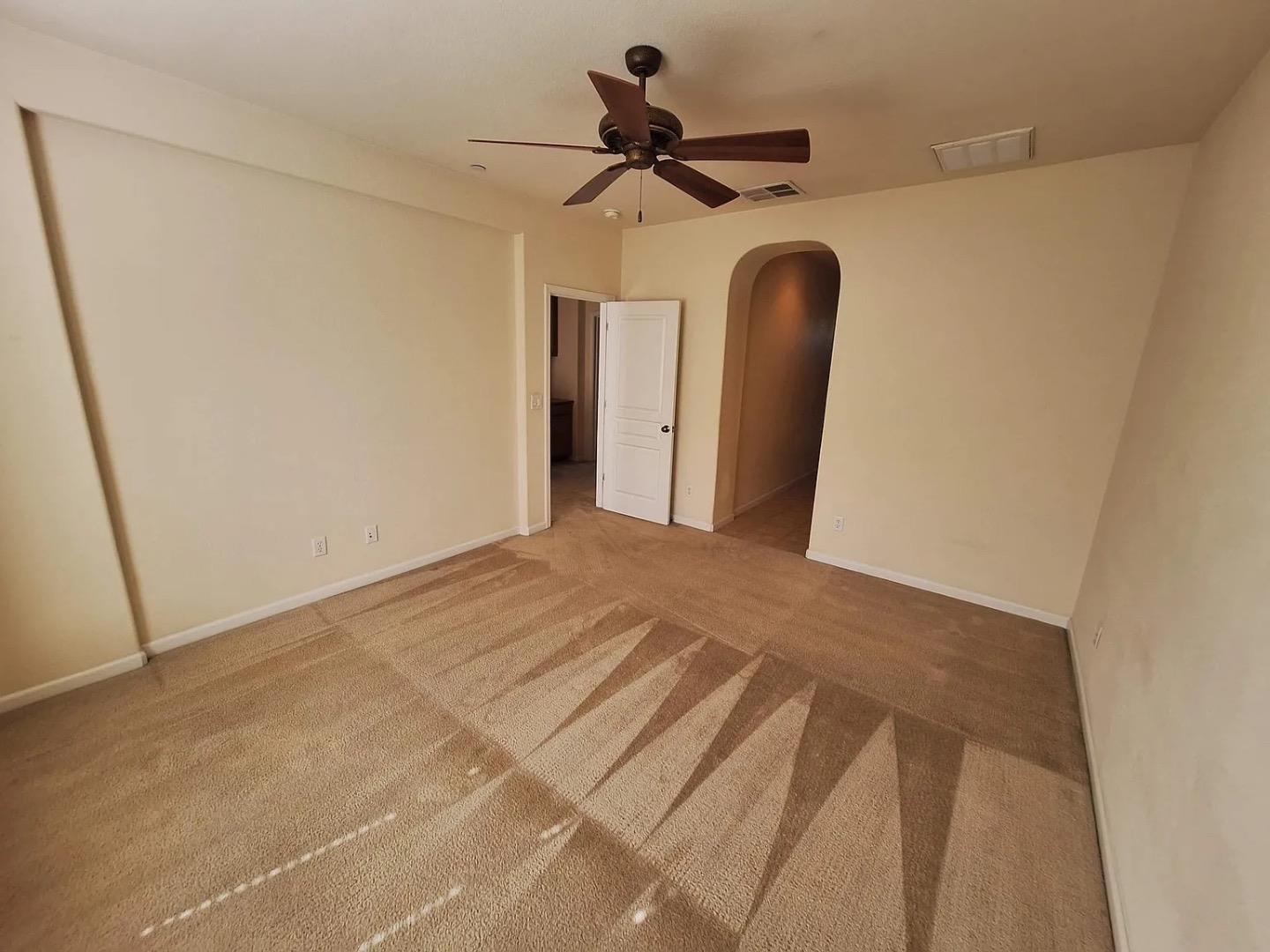 Detail Gallery Image 15 of 20 For 2580 W El Camino Ave, Sacramento,  CA 95833 - 2 Beds | 2/1 Baths