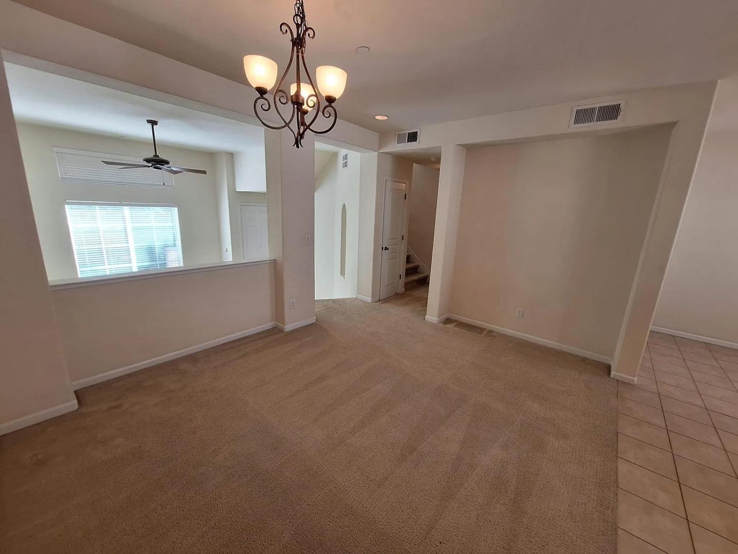 Detail Gallery Image 7 of 20 For 2580 W El Camino Ave, Sacramento,  CA 95833 - 2 Beds | 2/1 Baths