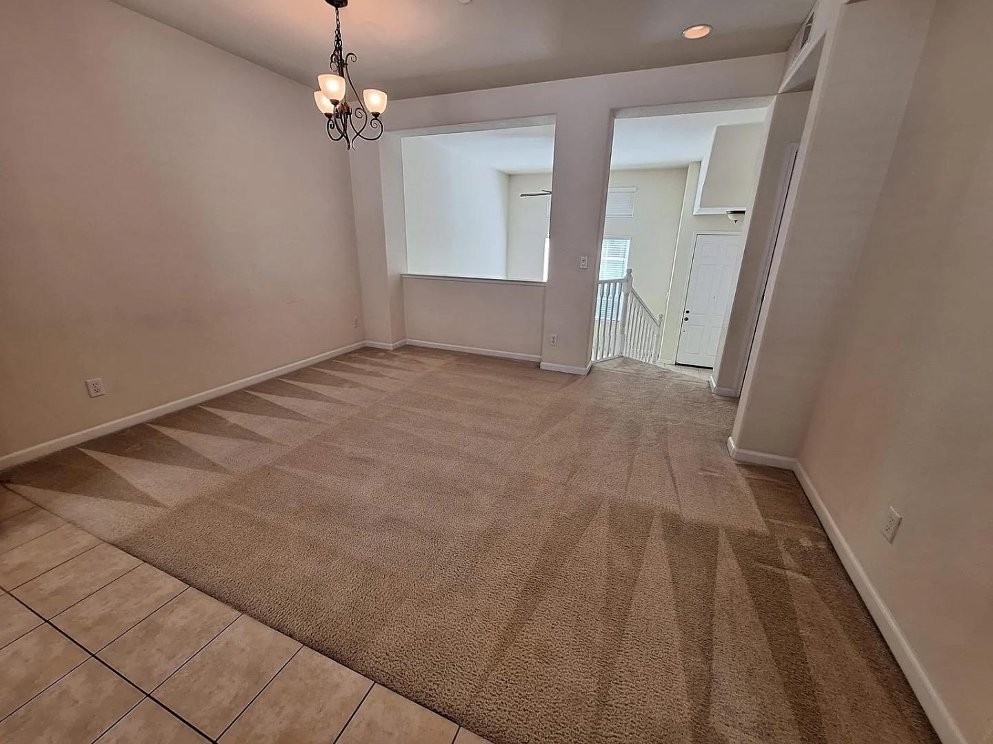 Detail Gallery Image 8 of 20 For 2580 W El Camino Ave, Sacramento,  CA 95833 - 2 Beds | 2/1 Baths