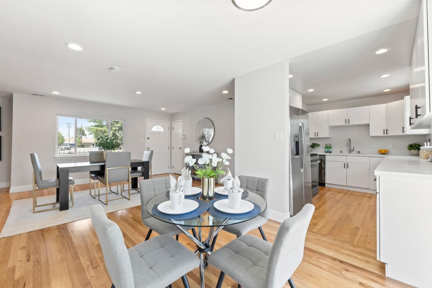Detail Gallery Image 17 of 48 For 4172 Will Rogers Dr, San Jose,  CA 95117 - 3 Beds | 2/1 Baths