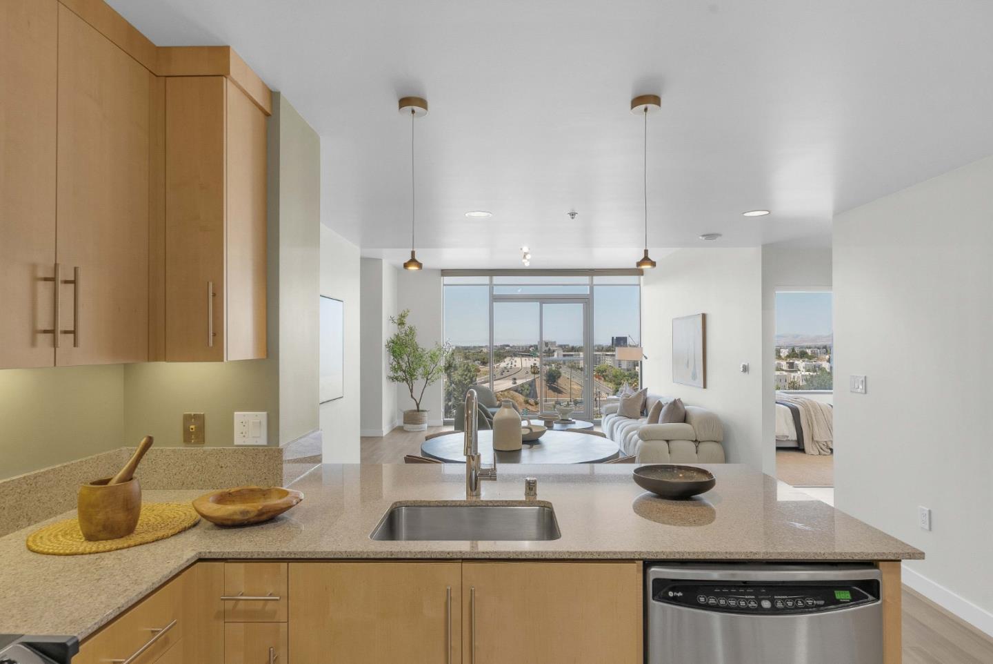 Detail Gallery Image 11 of 38 For 38 N Almaden Blvd #1013,  San Jose,  CA 95110 - 1 Beds | 1 Baths