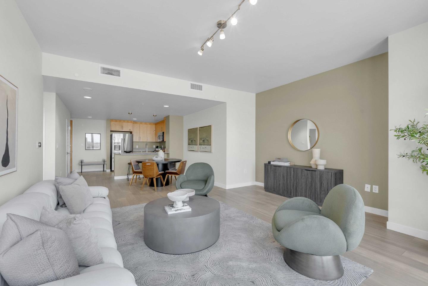 Detail Gallery Image 5 of 38 For 38 N Almaden Blvd #1013,  San Jose,  CA 95110 - 1 Beds | 1 Baths
