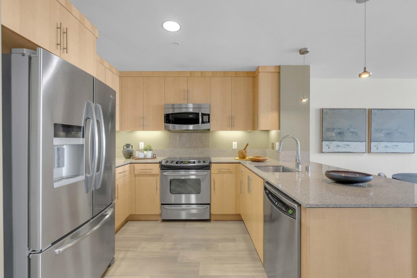 Detail Gallery Image 8 of 38 For 38 N Almaden Blvd #1013,  San Jose,  CA 95110 - 1 Beds | 1 Baths