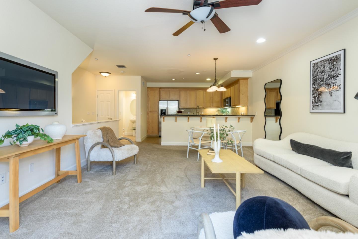 Detail Gallery Image 6 of 24 For 1419 Marcello Dr, San Jose,  CA 95131 - 1 Beds | 1/1 Baths