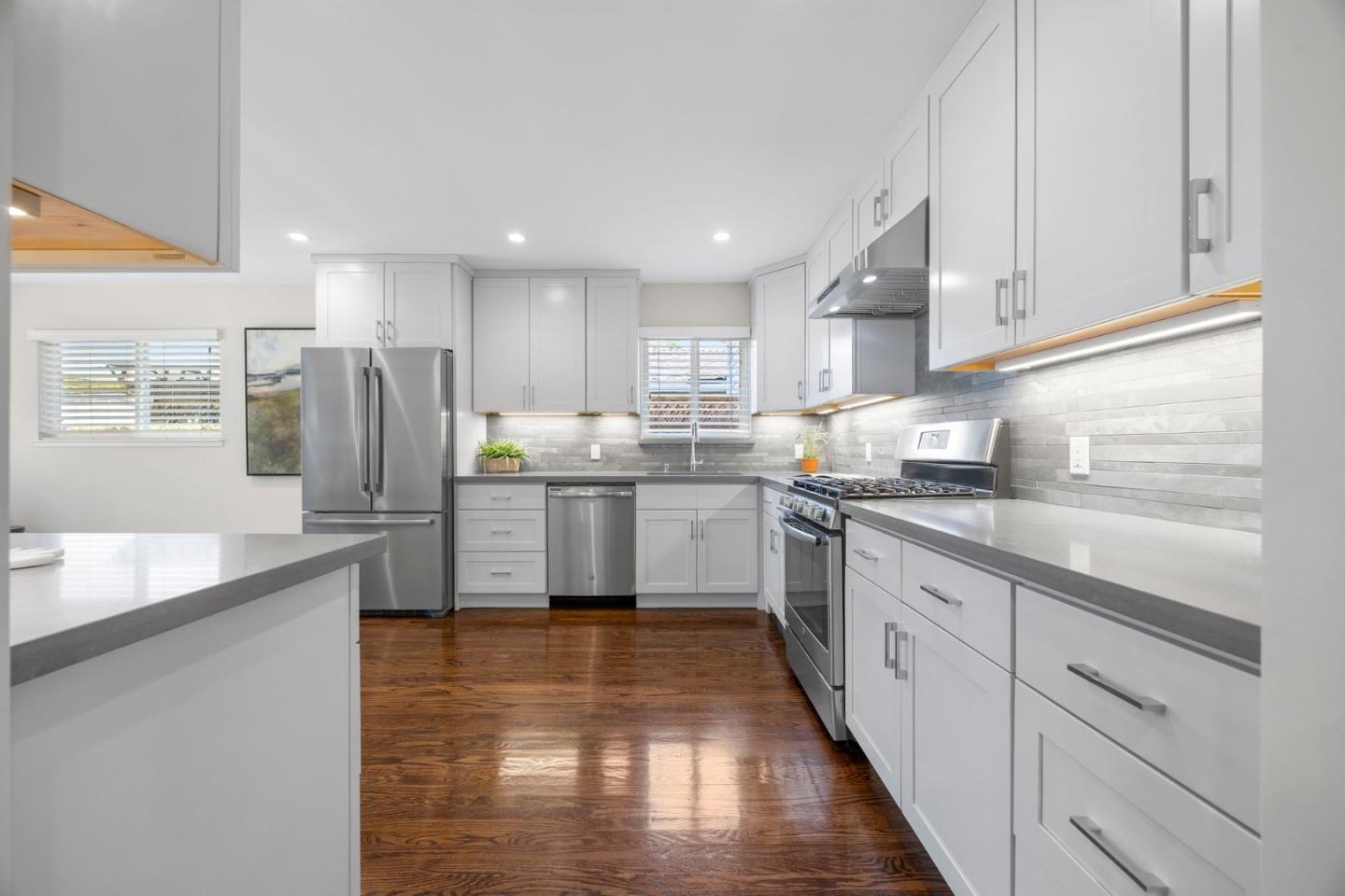 Detail Gallery Image 19 of 55 For 313 Del Rosa Way, San Mateo,  CA 94403 - 3 Beds | 2 Baths