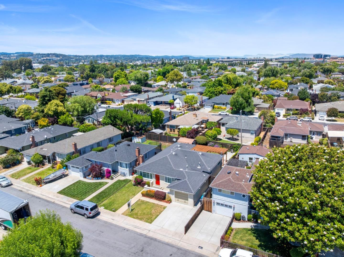 Detail Gallery Image 3 of 55 For 313 Del Rosa Way, San Mateo,  CA 94403 - 3 Beds | 2 Baths
