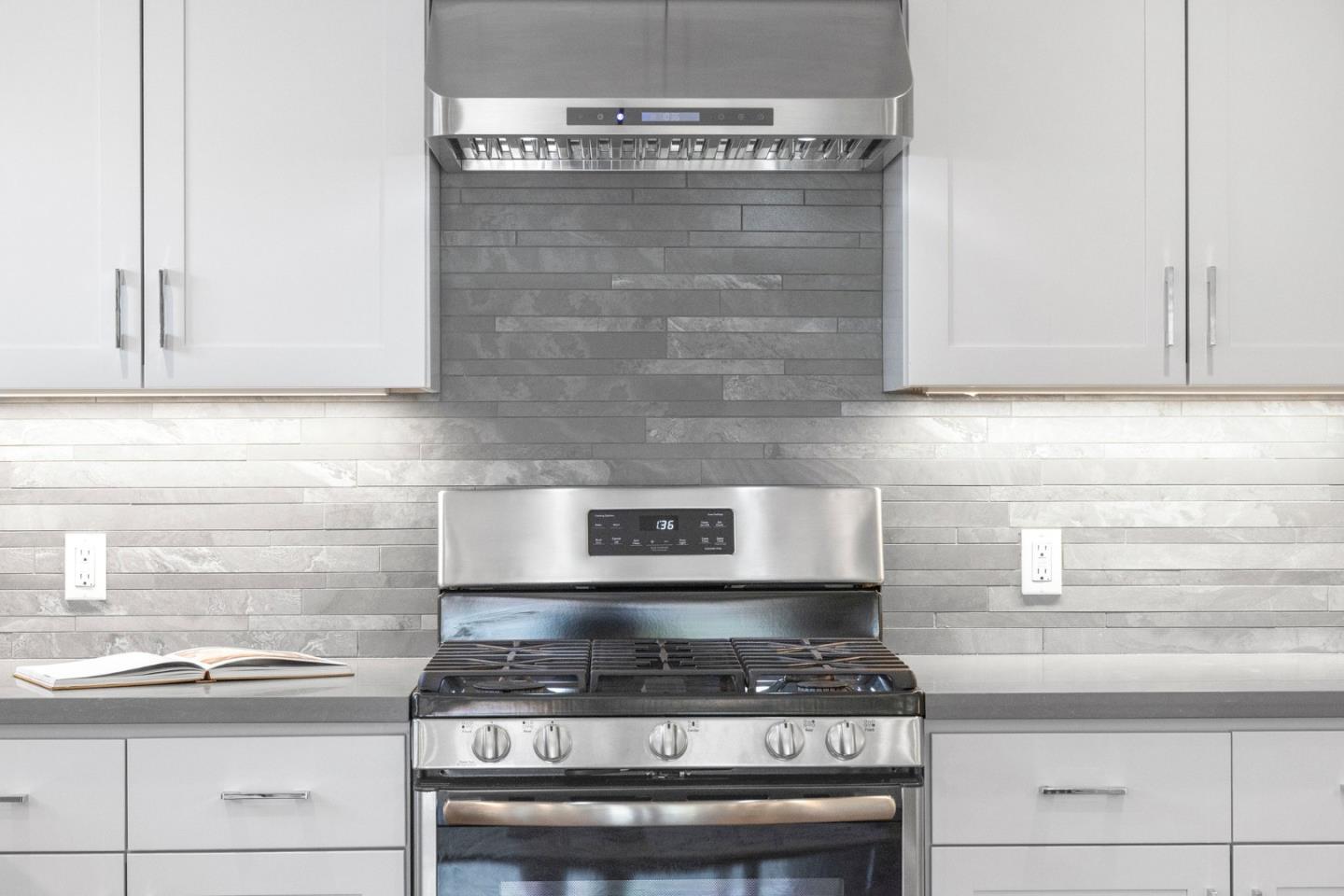 Detail Gallery Image 45 of 55 For 313 Del Rosa Way, San Mateo,  CA 94403 - 3 Beds | 2 Baths