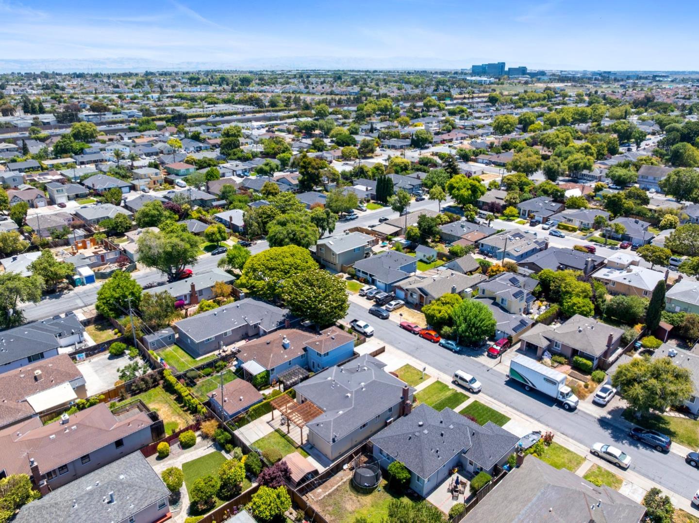 Detail Gallery Image 5 of 55 For 313 Del Rosa Way, San Mateo,  CA 94403 - 3 Beds | 2 Baths