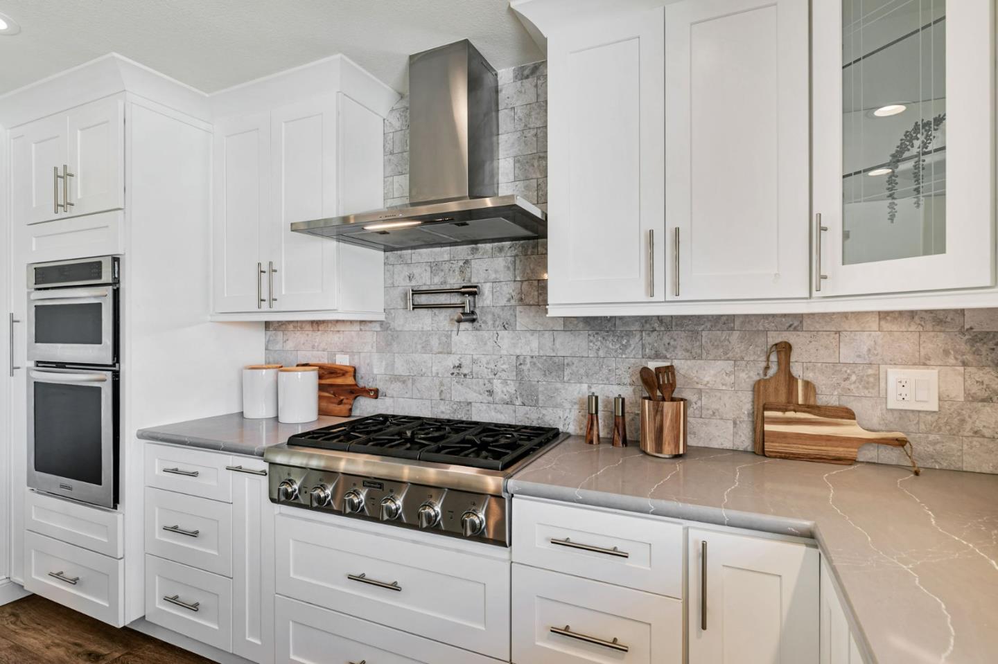 Detail Gallery Image 16 of 48 For 3024 Meadowlands Ln, San Jose,  CA 95135 - 4 Beds | 2 Baths