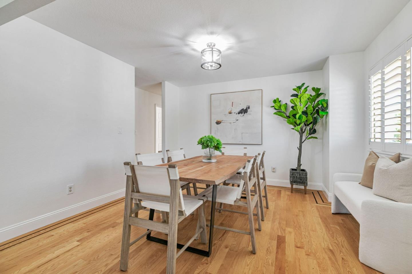 Detail Gallery Image 23 of 48 For 3024 Meadowlands Ln, San Jose,  CA 95135 - 4 Beds | 2 Baths